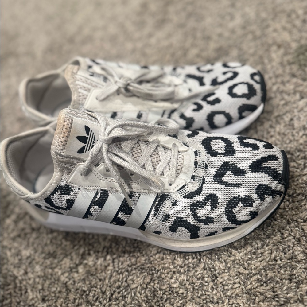 Adidas Swift Run size: 8